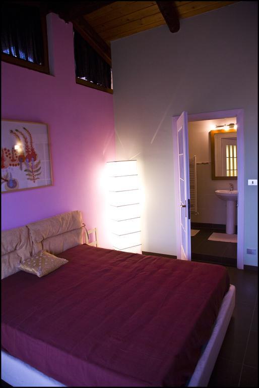 Il Giardino Di Iside Bed & Breakfast Roletto Стая снимка